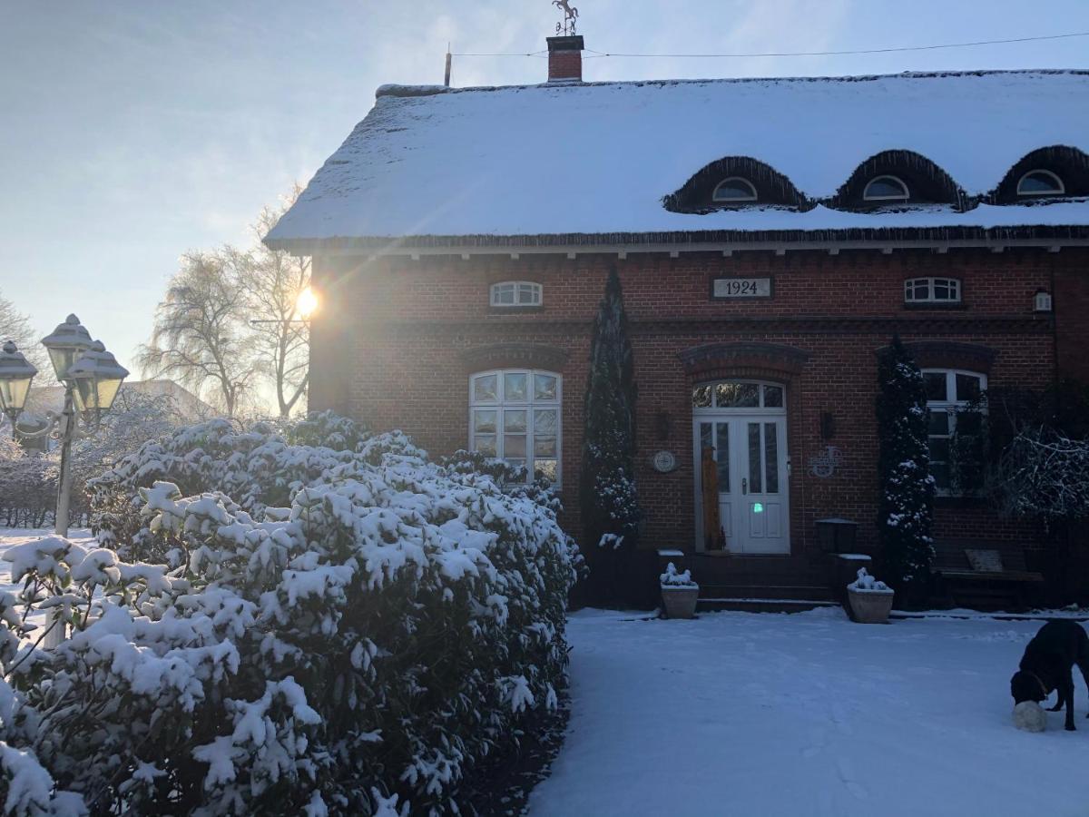 Gut Strackholt Fewo Seemannsgarn Grossefehn Esterno foto